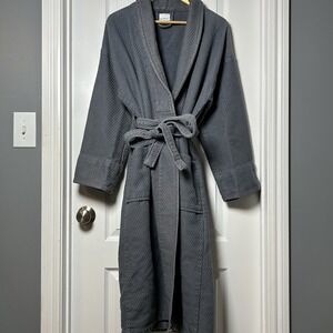 Vera Wang Egyptian Cotton Waffle Knit Slate Blue Full Length Quiet Luxury Robe
